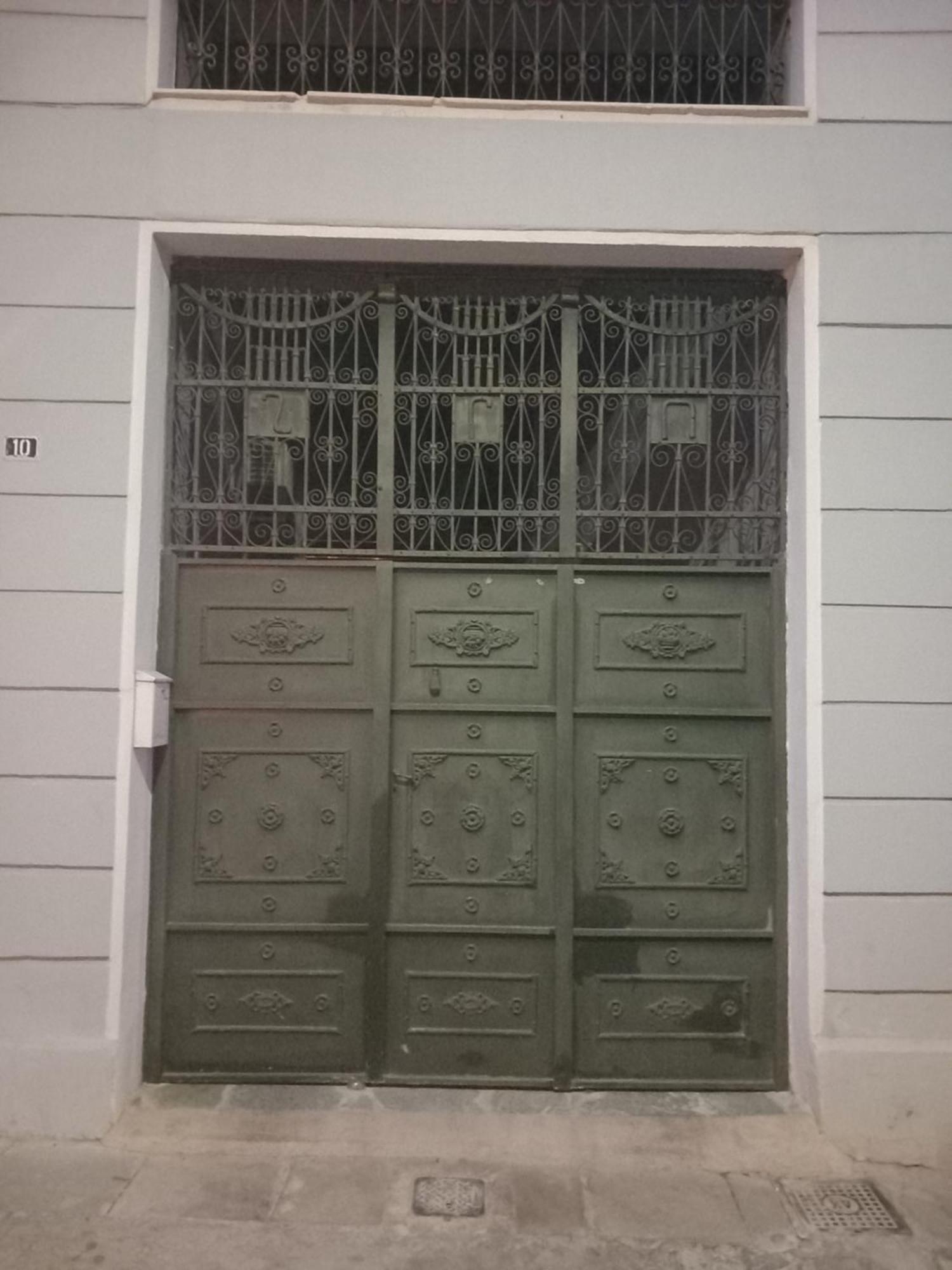 דירות קורופיון Stoa House Airport מראה חיצוני תמונה