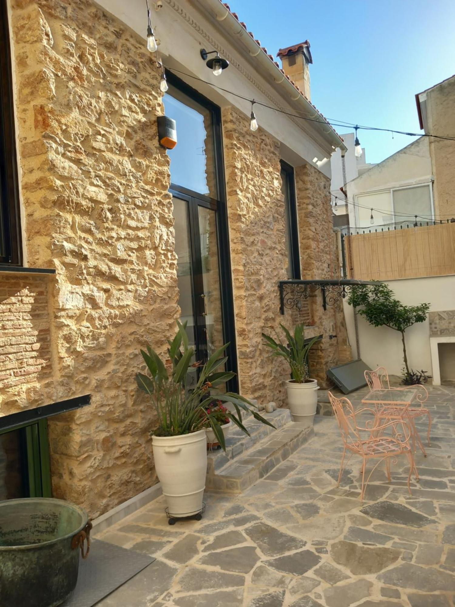 דירות קורופיון Stoa House Airport מראה חיצוני תמונה